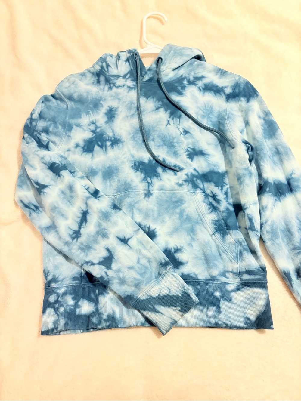 Athleta Tie Dye Hoodie 💙🩵